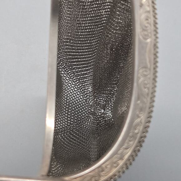 Antique Mesh Purse – Hinged Frame, Engraved Design Likely German Silver Unmarked - Picture 10 of 13